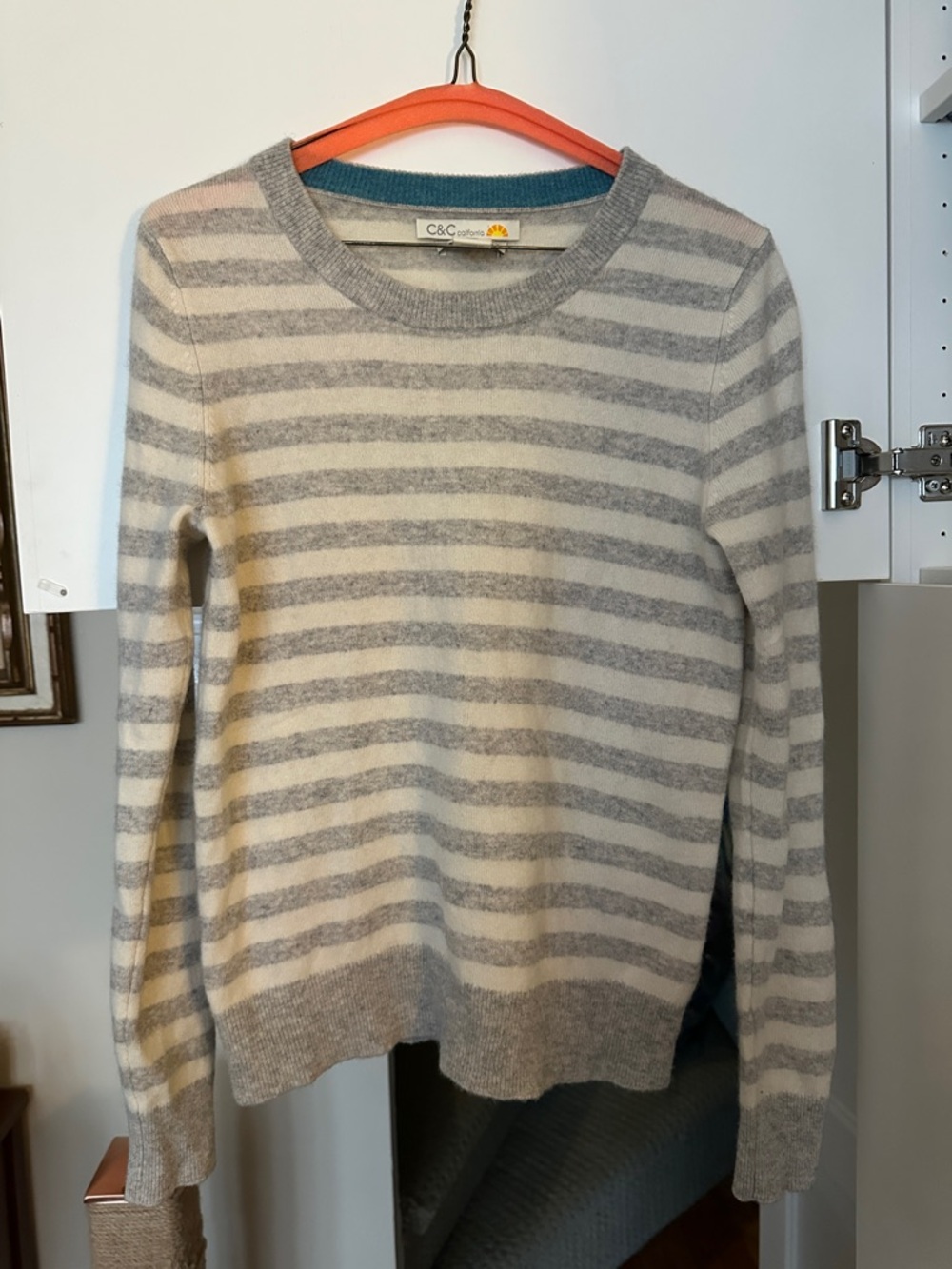 100% Cashmere Striped Crewneck Sweater